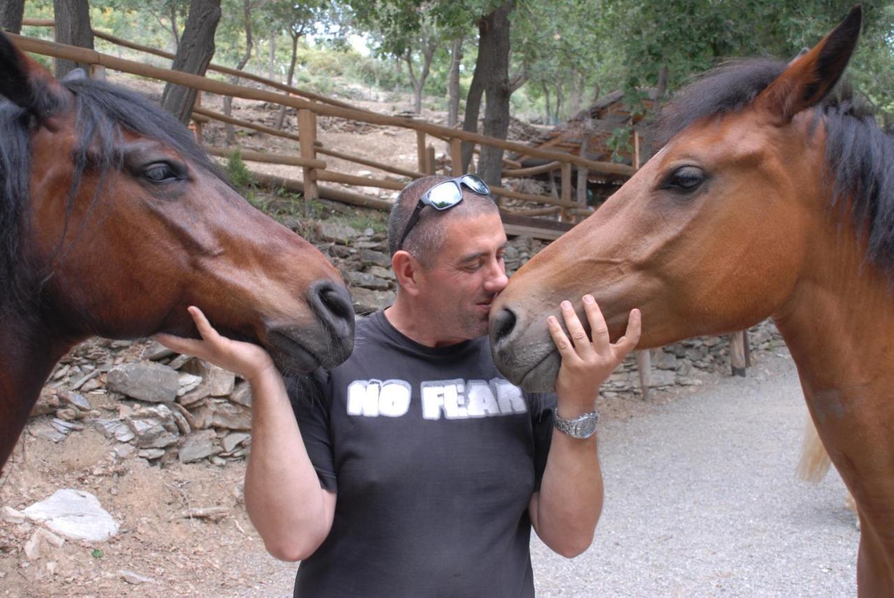 Gli Angeli Agriturismo Βίλα Cisano sul Neva Εξωτερικό φωτογραφία