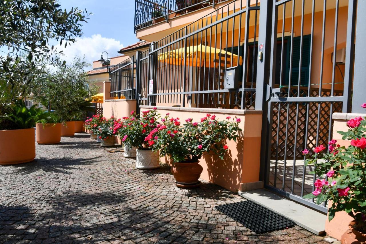 Gli Angeli Agriturismo Βίλα Cisano sul Neva Εξωτερικό φωτογραφία