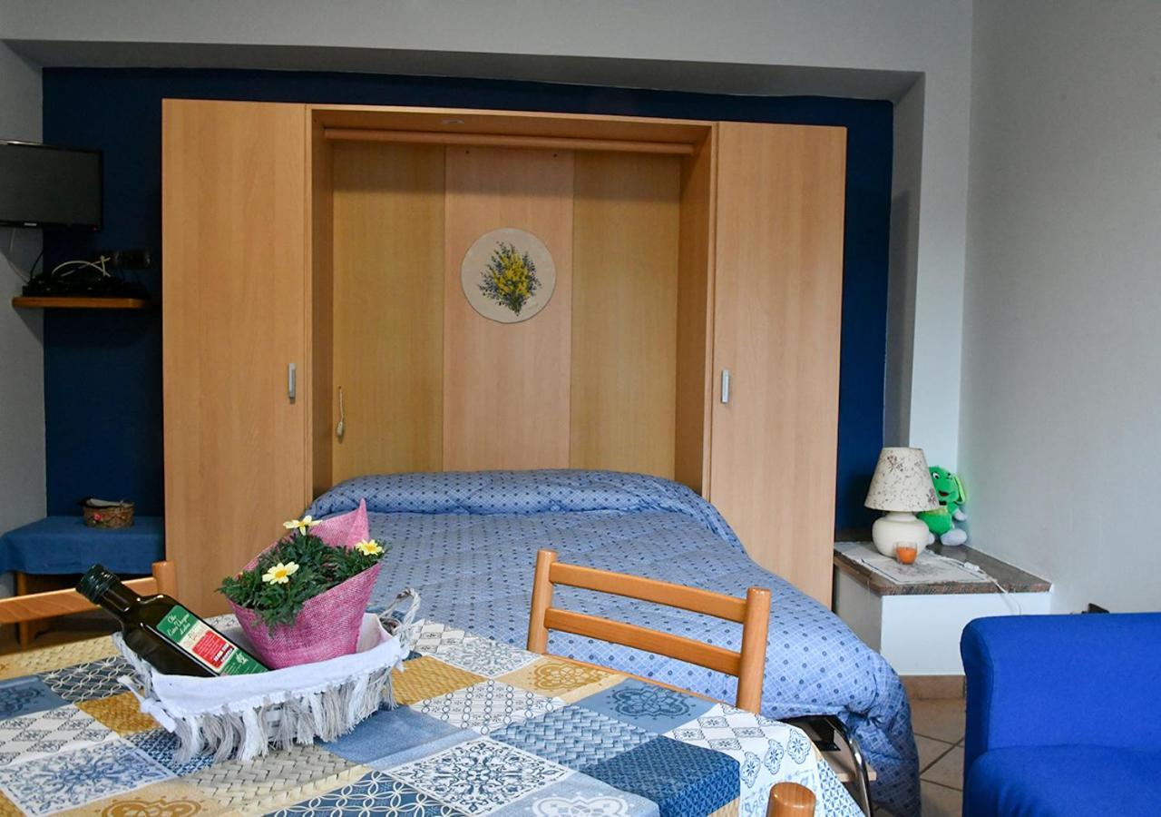 Gli Angeli Agriturismo Βίλα Cisano sul Neva Εξωτερικό φωτογραφία